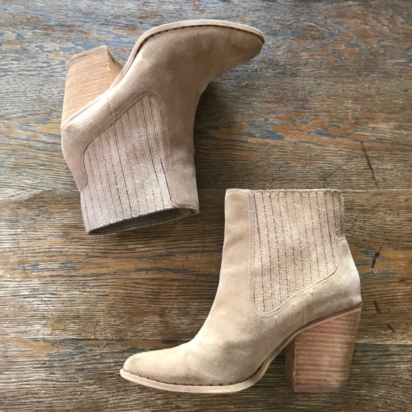craze bootie chinese laundry